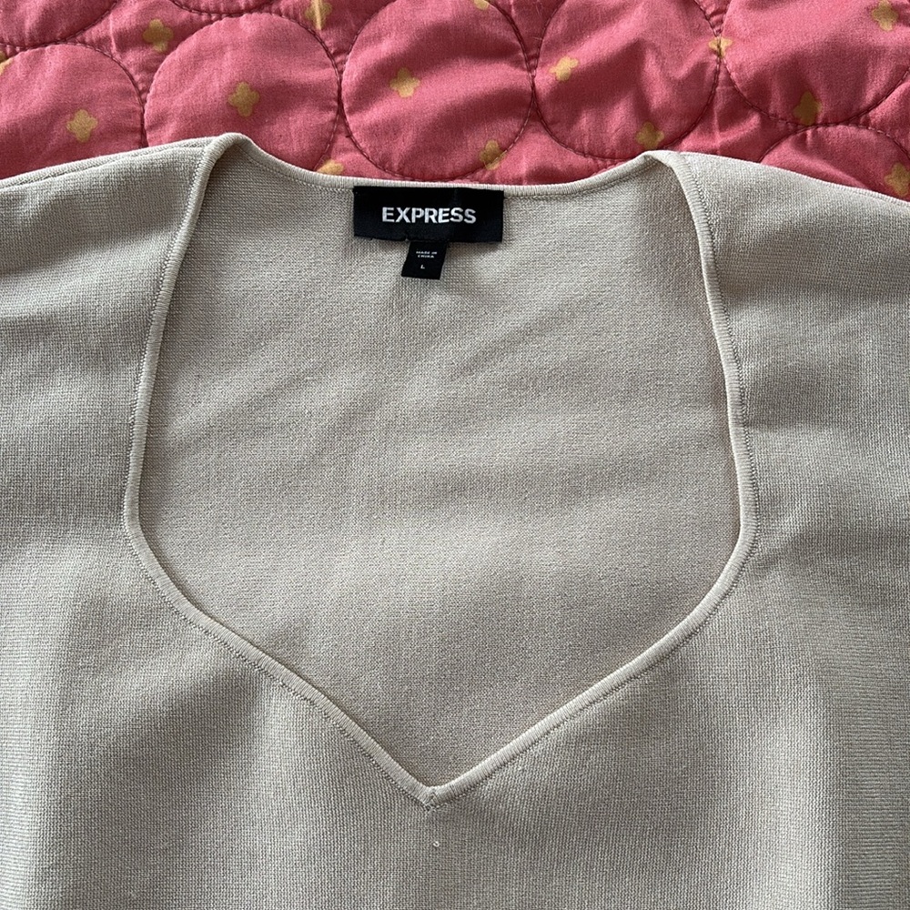 Express Sweaters - Picture 2 of 5